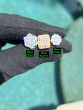 Load image into Gallery viewer, 12mm Cluster Earrings Flower Set