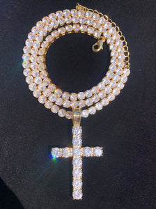 Iced out Pendant 14k Gold plated Giveaway!